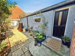 Nelson Street- click for photo gallery